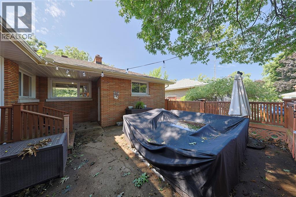 1208 Colborne Road, Sarnia, Ontario  N7V 3L2 - Photo 40 - 26021560