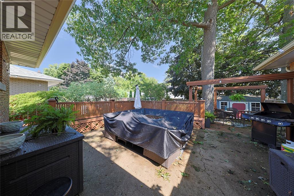 1208 Colborne Road, Sarnia, Ontario  N7V 3L2 - Photo 41 - 26021560