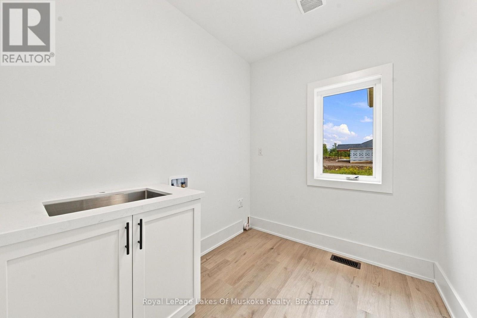 3 Meadow Acres Road, Oro-Medonte (Warminster), Ontario  L0K 2G1 - Photo 36 - S13759178