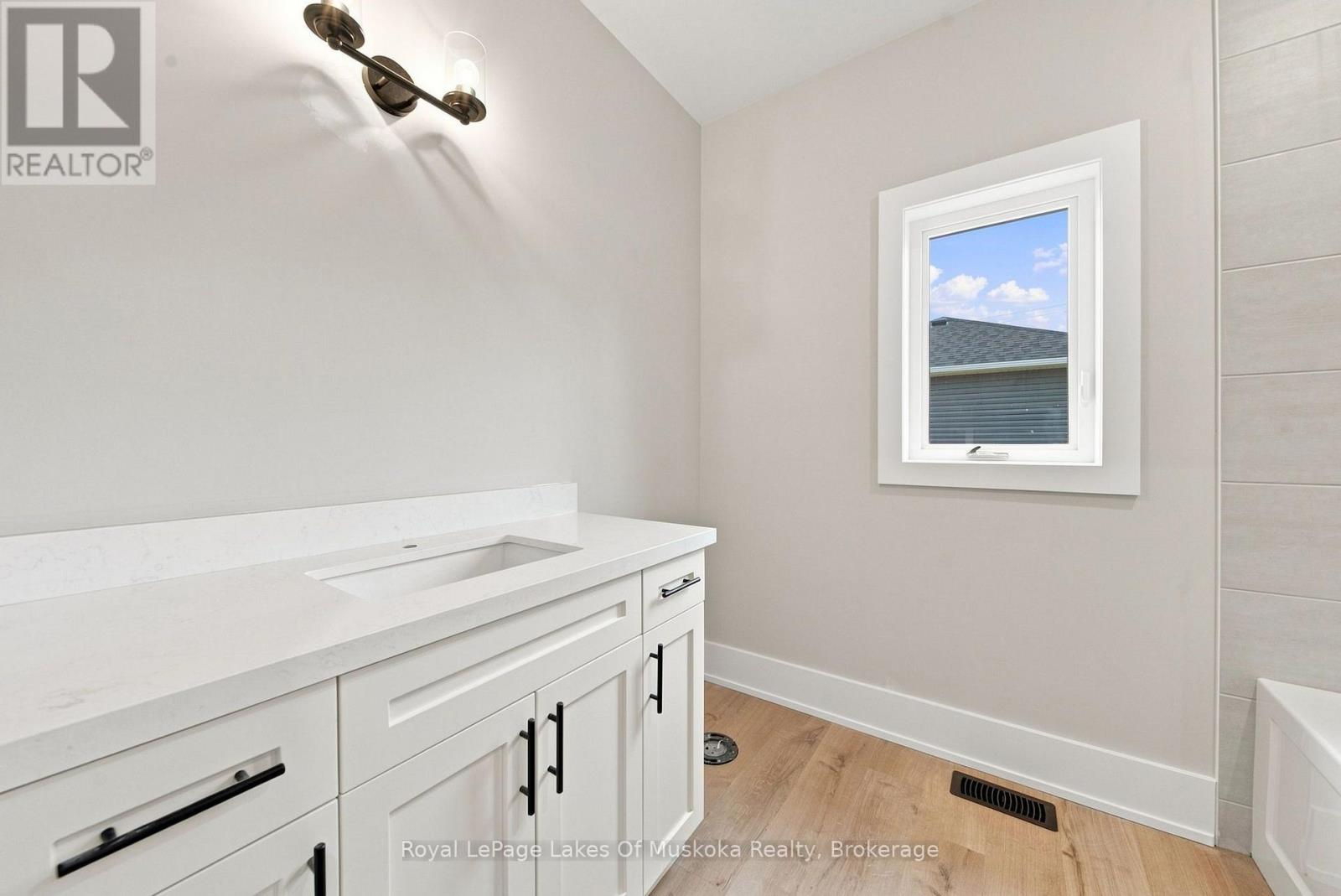 3 Meadow Acres Road, Oro-Medonte (Warminster), Ontario  L0K 2G1 - Photo 39 - S13759178