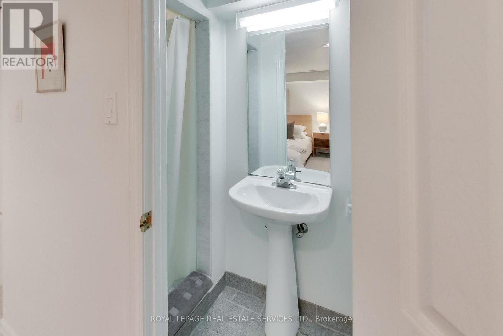738 Huron Street, Toronto, Ontario  M4V 2W3 - Photo 34 - C13758844