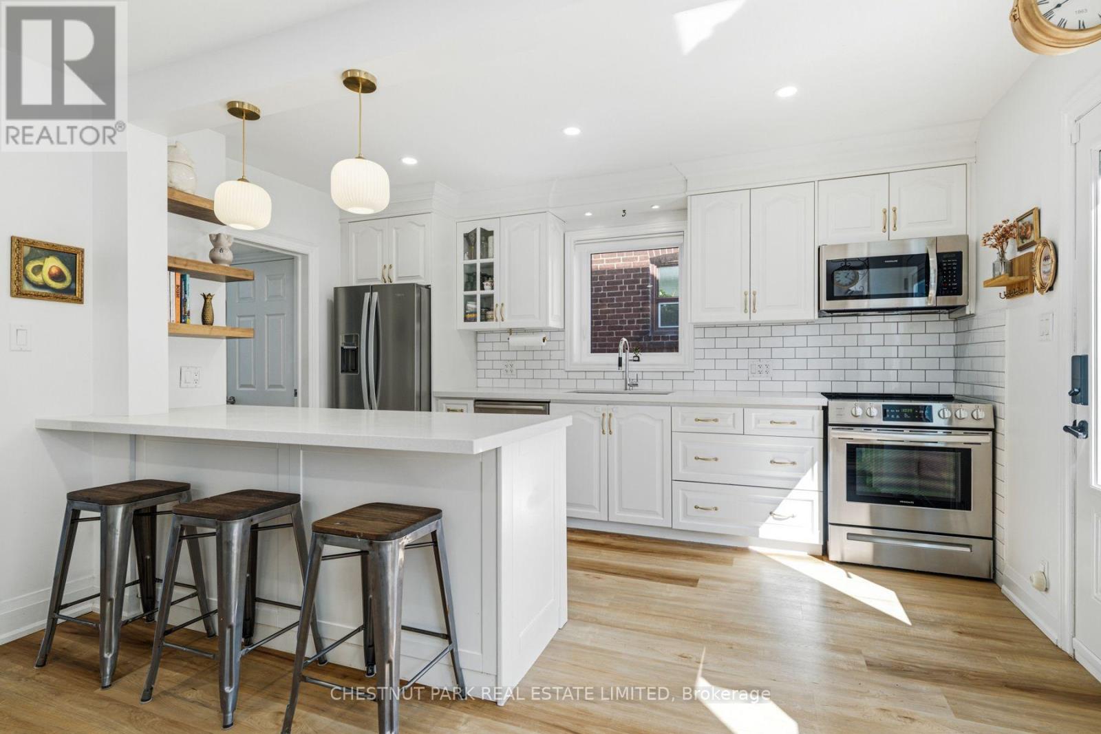 465 Oakwood Avenue, Toronto, Ontario  M6E 2W4 - Photo 15 - C13758988