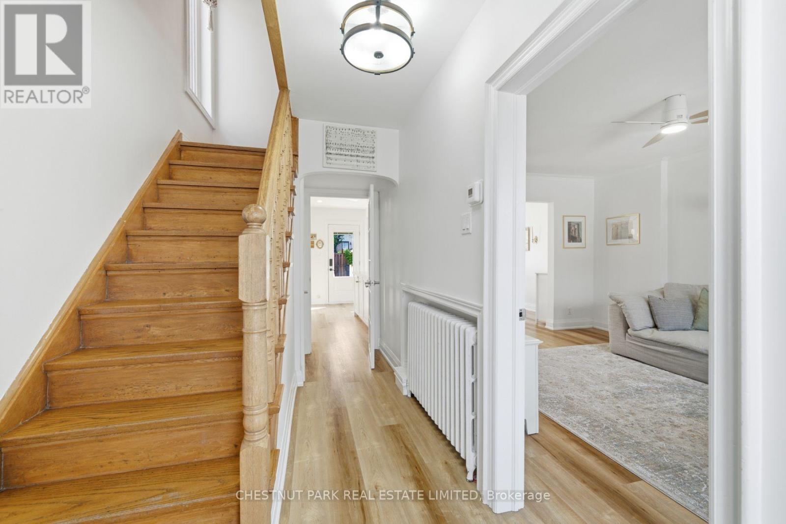 465 Oakwood Avenue, Toronto, Ontario  M6E 2W4 - Photo 19 - C13758988