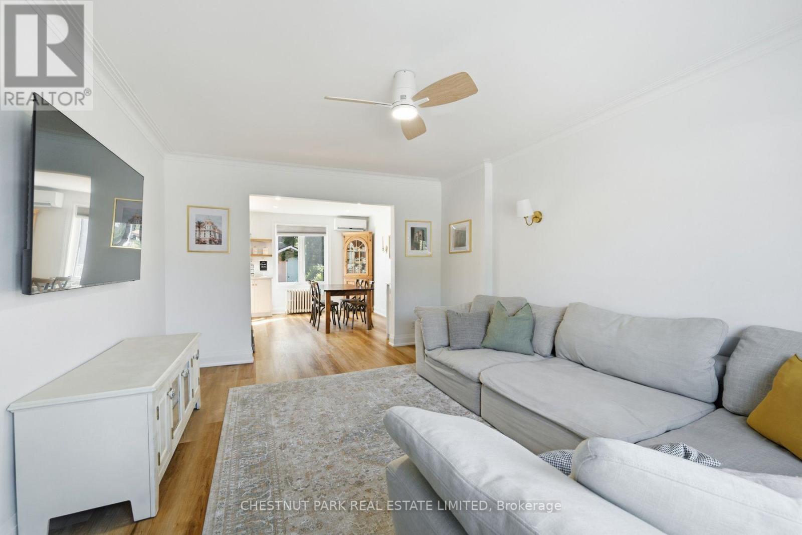 465 Oakwood Avenue, Toronto, Ontario  M6E 2W4 - Photo 5 - C13758988