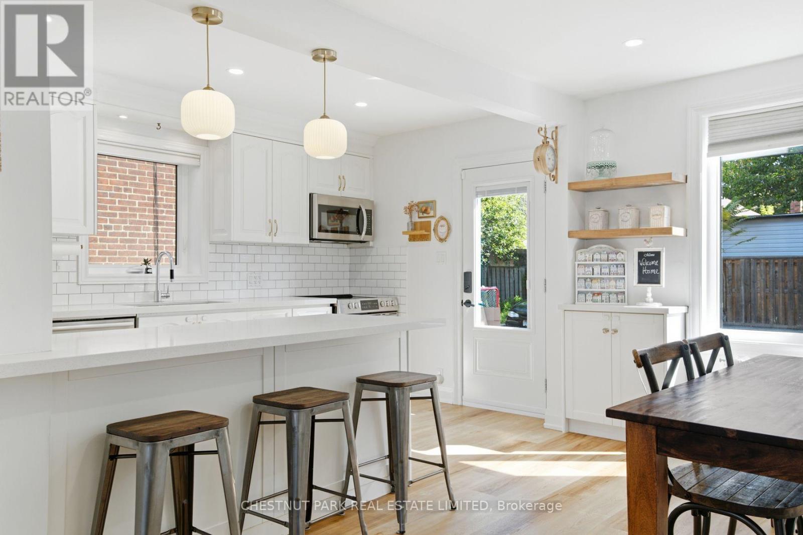 465 Oakwood Avenue, Toronto, Ontario  M6E 2W4 - Photo 8 - C13758988