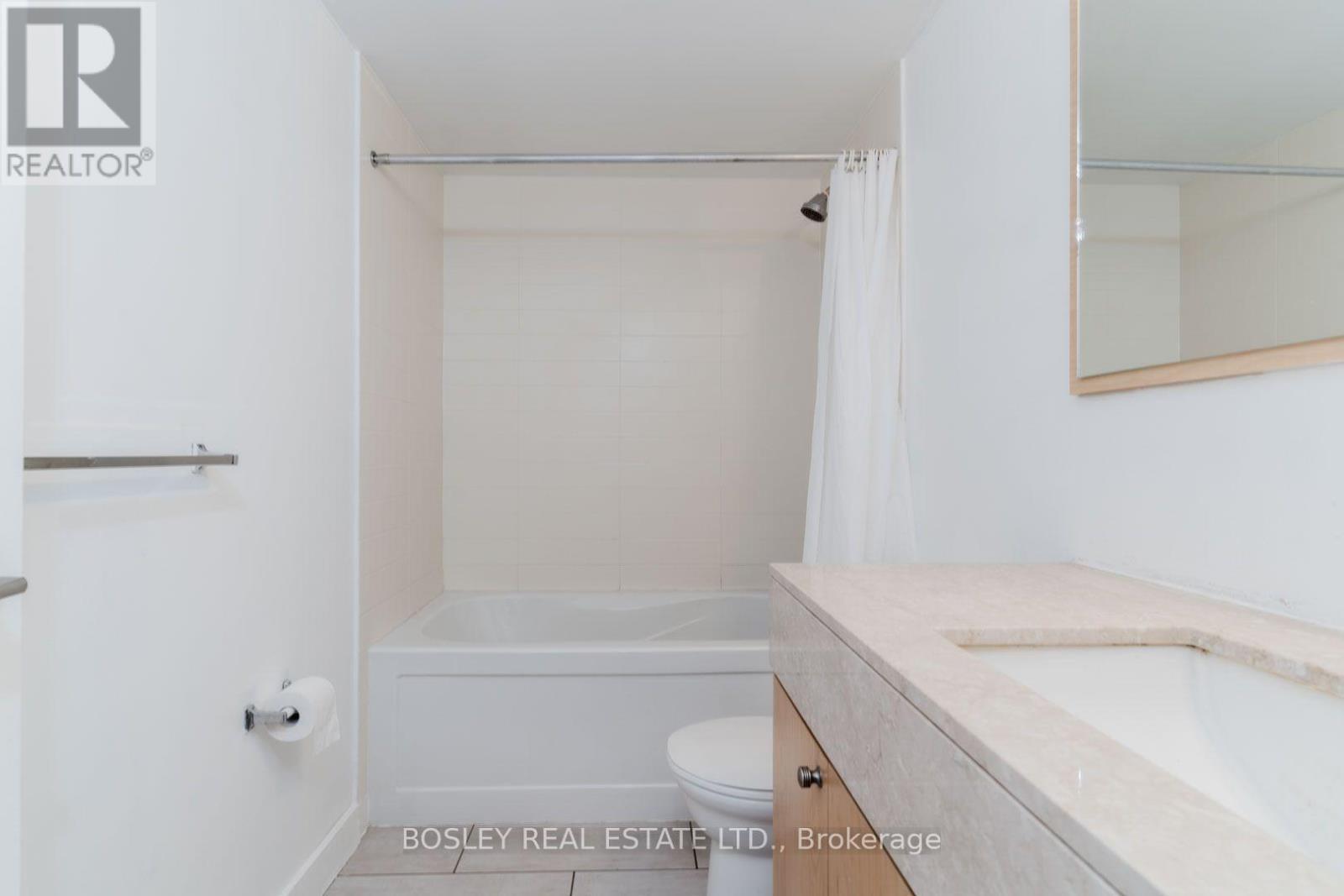 1302 - 126 Simcoe Street, Toronto, Ontario  M5H 4E6 - Photo 18 - C13759022