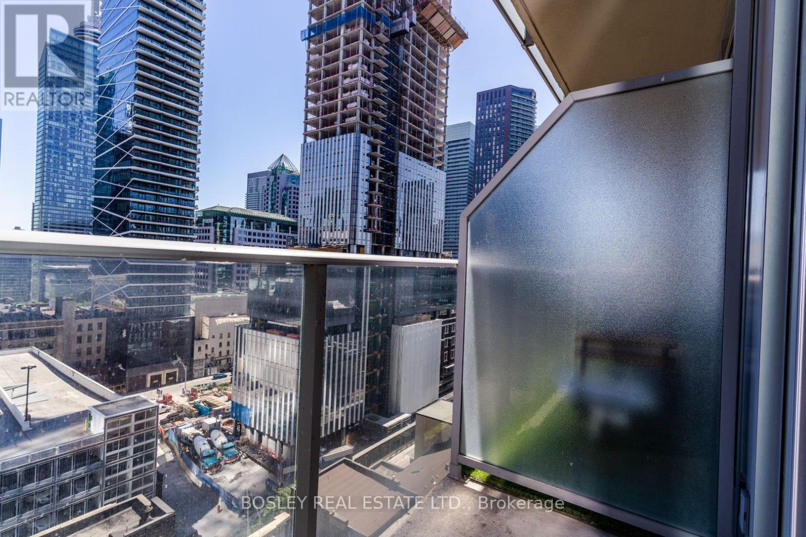 1302 - 126 Simcoe Street, Toronto, Ontario  M5H 4E6 - Photo 20 - C13759022