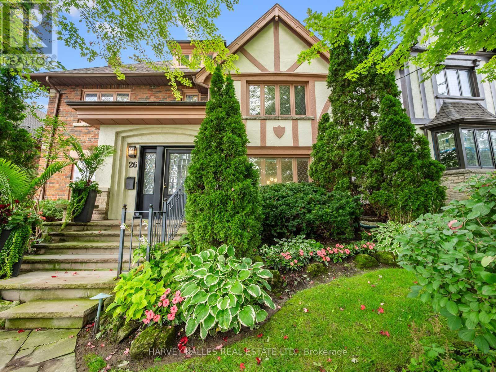 26 Vesta Drive, Toronto, Ontario  M5P 2Z5 - Photo 2 - C13759092