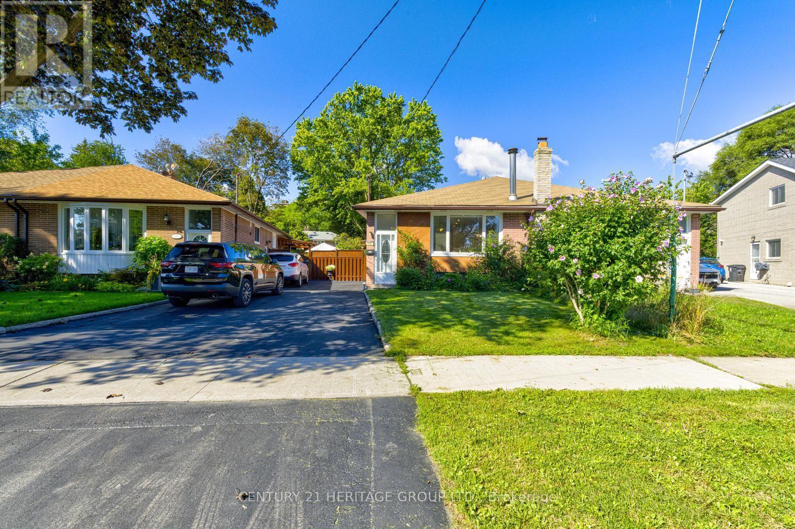 117 Marbury Crescent, Toronto, Ontario  M3A 2G3 - Photo 2 - C13759158