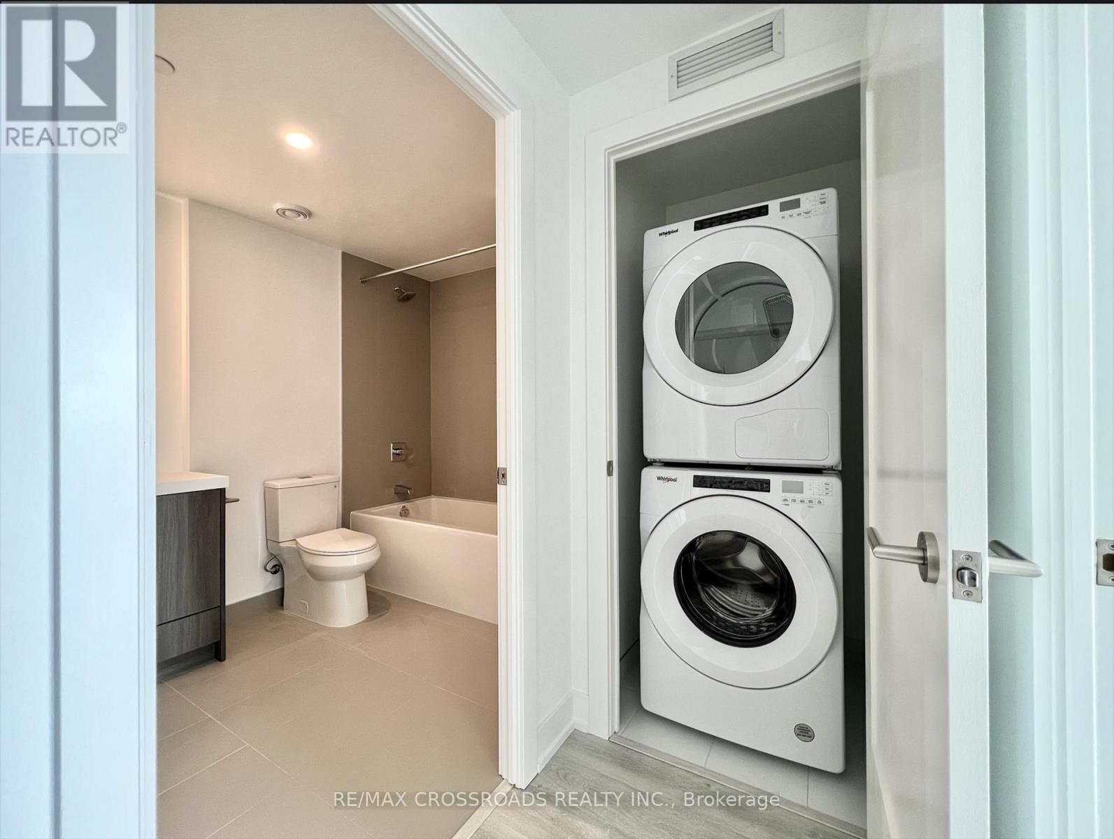 #1333 - 20 Inn On The Park Drive, Toronto, Ontario  M3C 0P8 - Photo 13 - C13759182