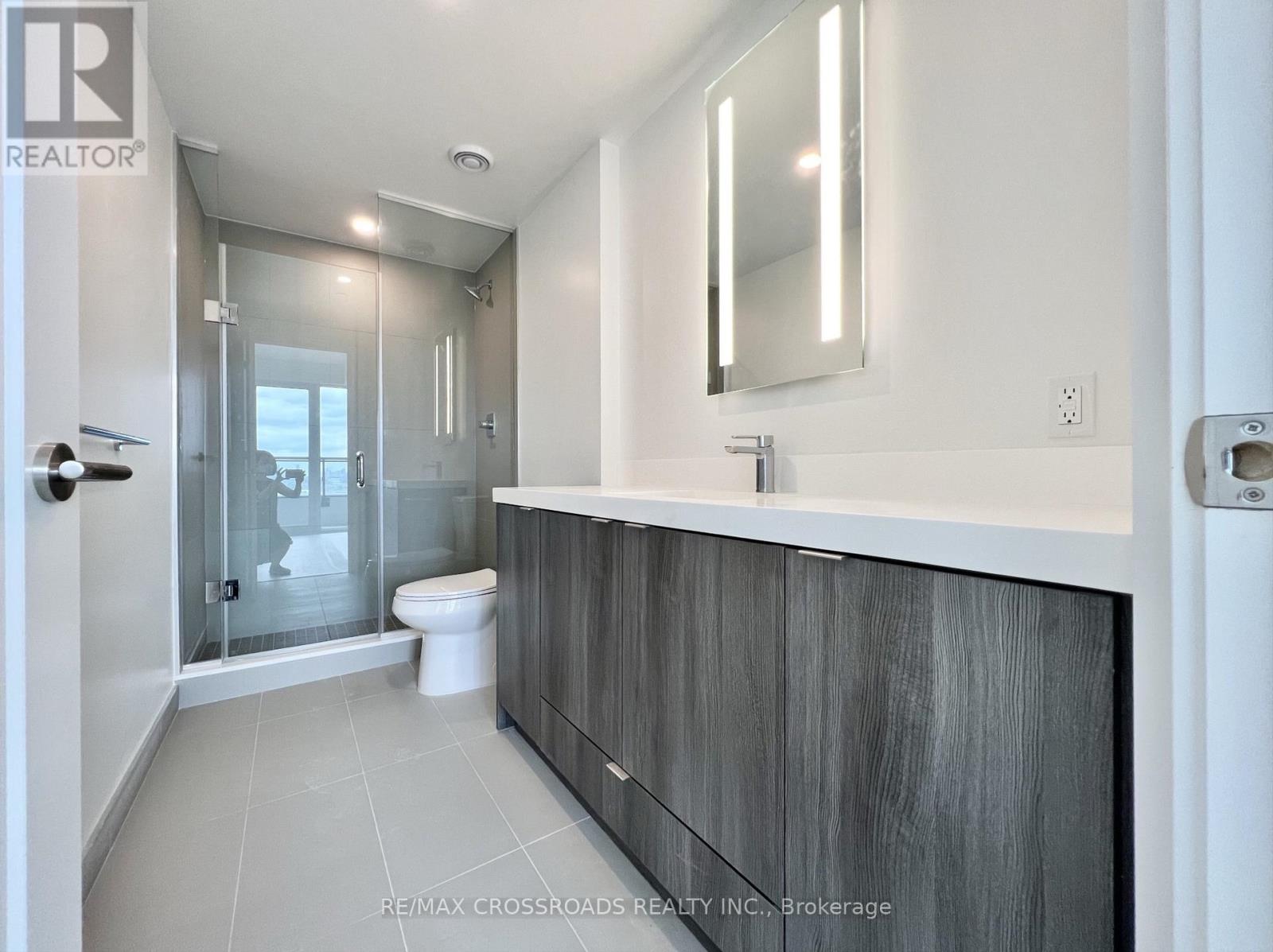 #1333 - 20 Inn On The Park Drive, Toronto, Ontario  M3C 0P8 - Photo 8 - C13759182