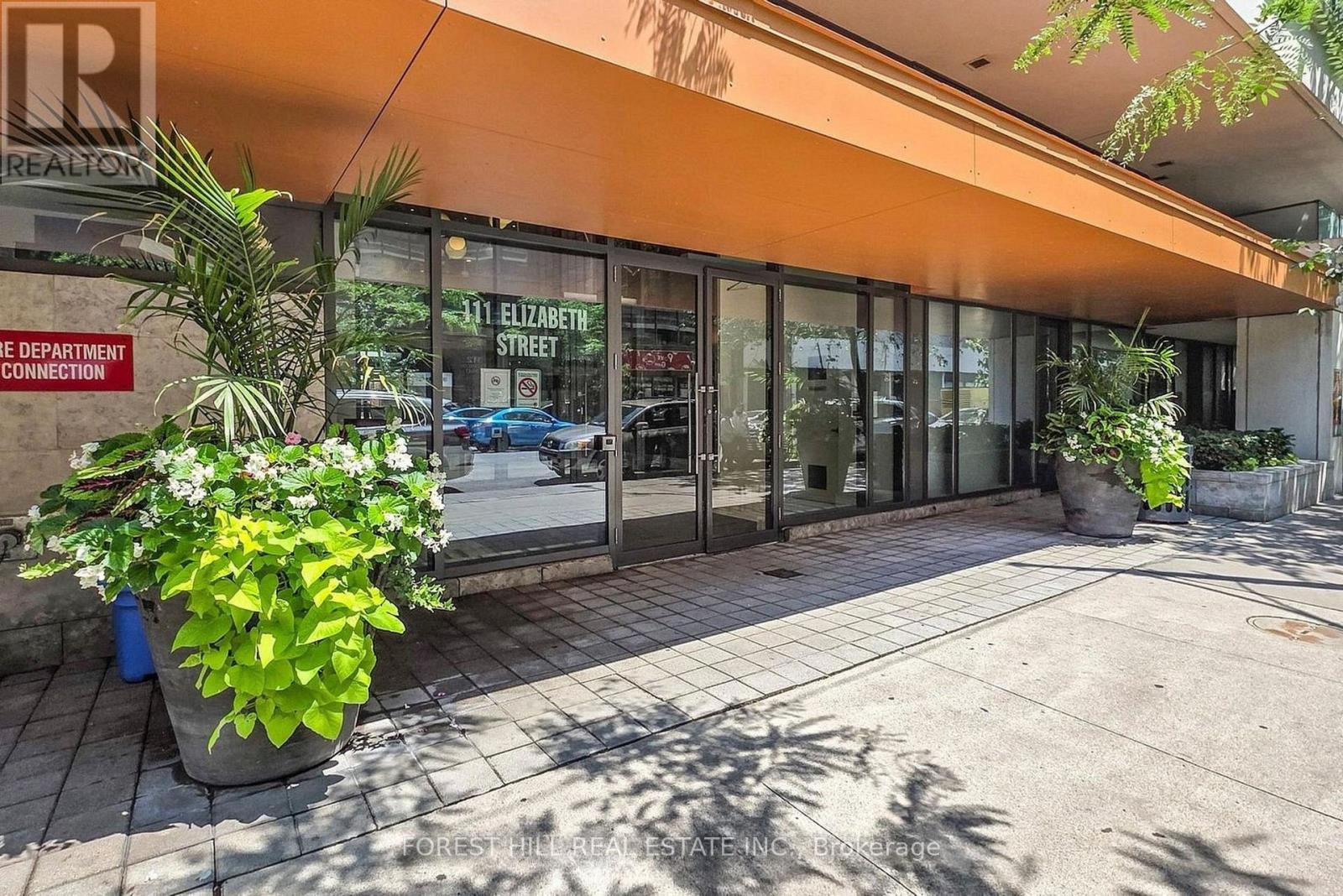 917 - 111 Elizabeth Street, Toronto, Ontario  M5G 1P7 - Photo 2 - C13759216