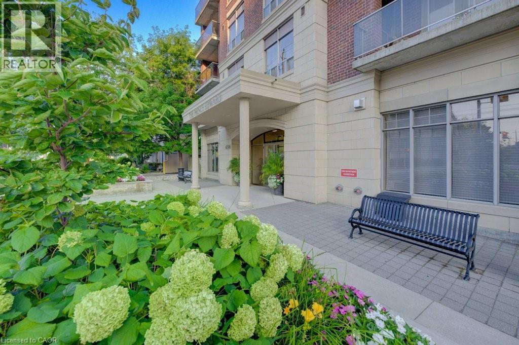 4196 Dundas Street W Unit# 309, Etobicoke, Ontario  M8X 0A3 - Photo 2 - 40860751