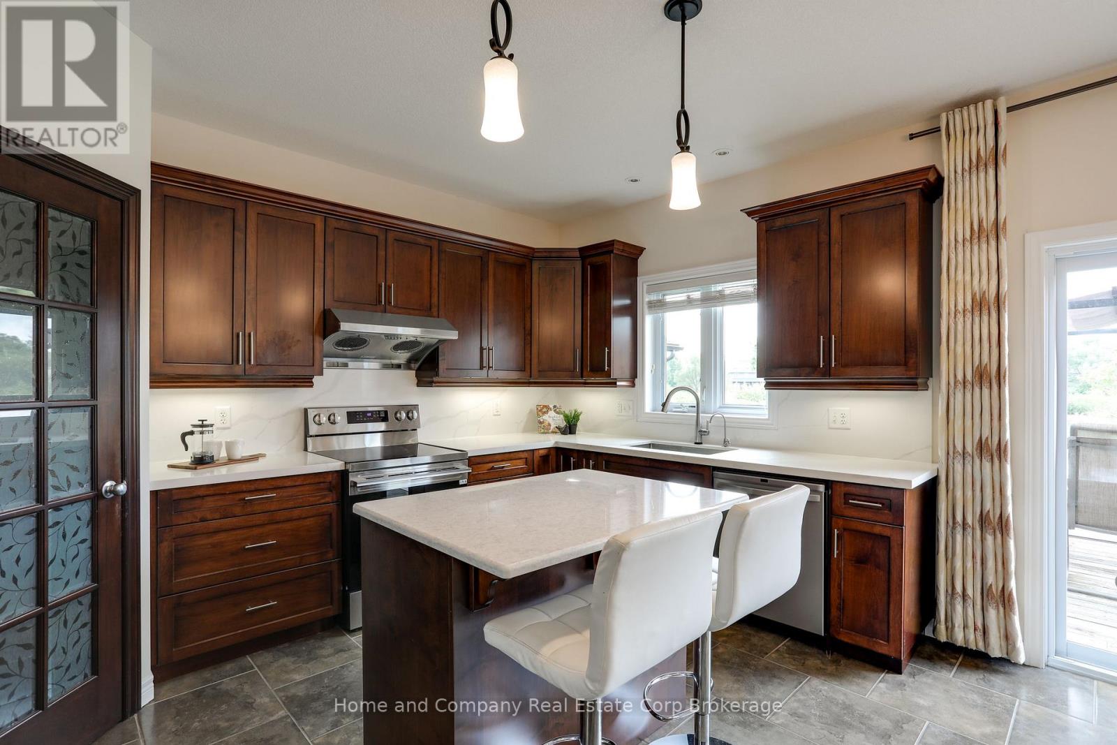 37 Thomas Street, Stratford, Ontario N5A 0B9 - Photo 13 - X13758902