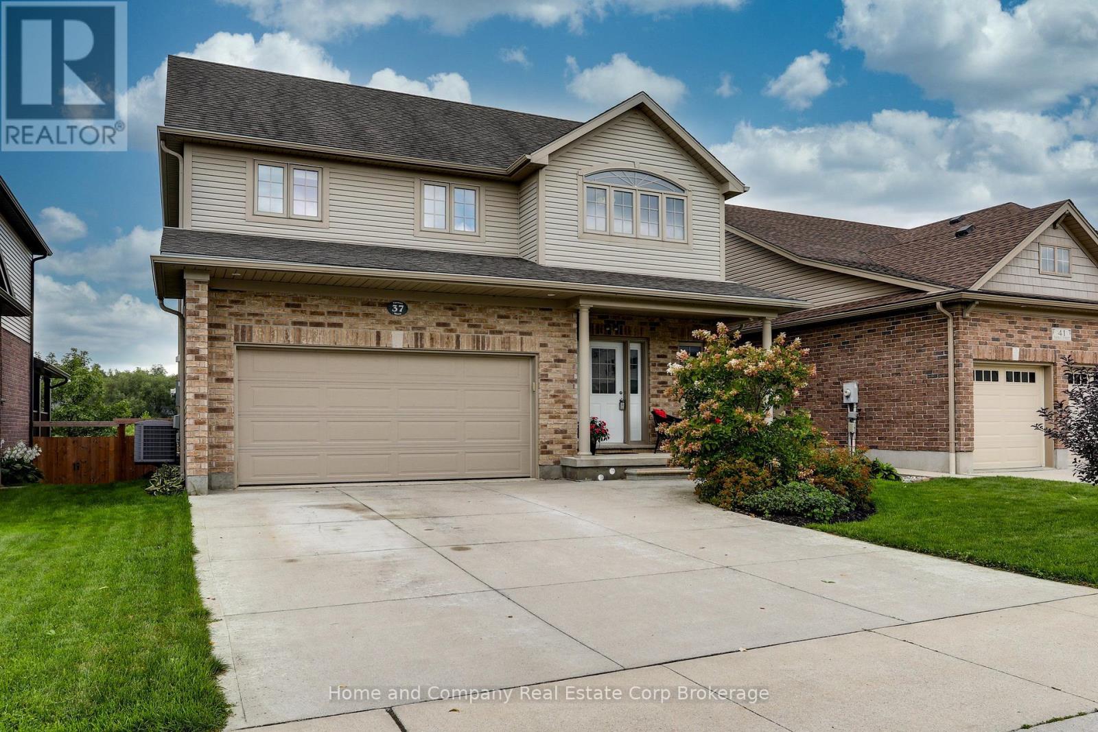 37 Thomas Street, Stratford, Ontario N5A 0B9 - Photo 2 - X13758902