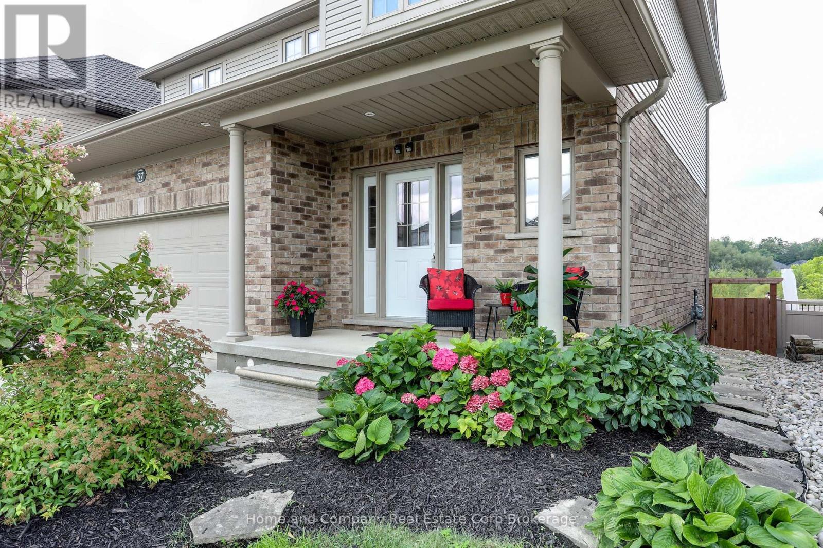 37 Thomas Street, Stratford, Ontario N5A 0B9 - Photo 5 - X13758902