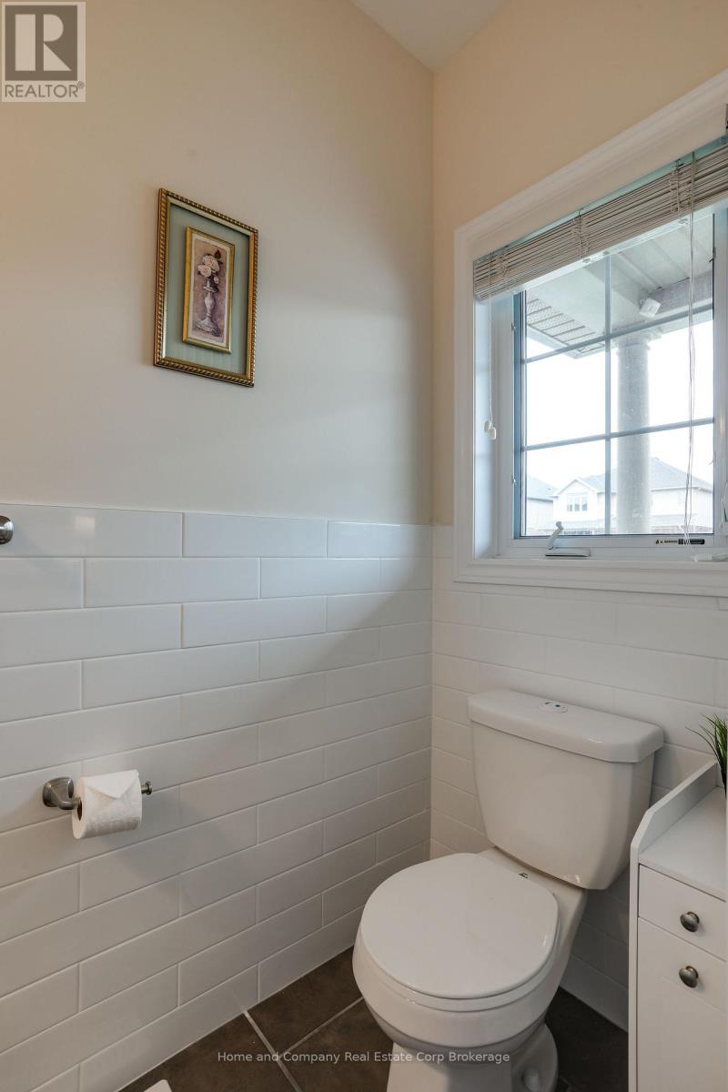 37 Thomas Street, Stratford, Ontario N5A 0B9 - Photo 7 - X13758902