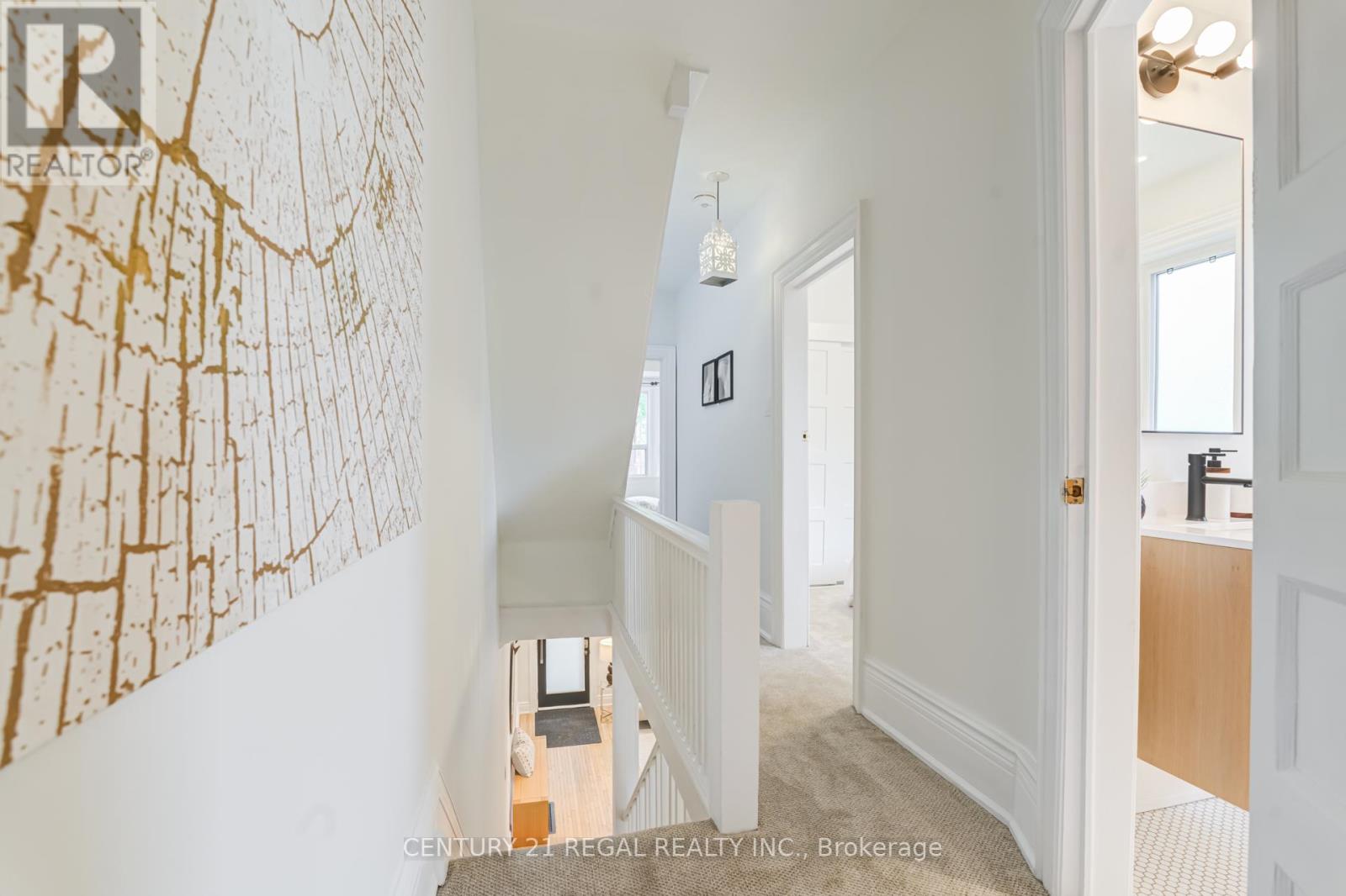 213 Boulton Avenue, Toronto, Ontario  M4M 2J8 - Photo 21 - E13758852
