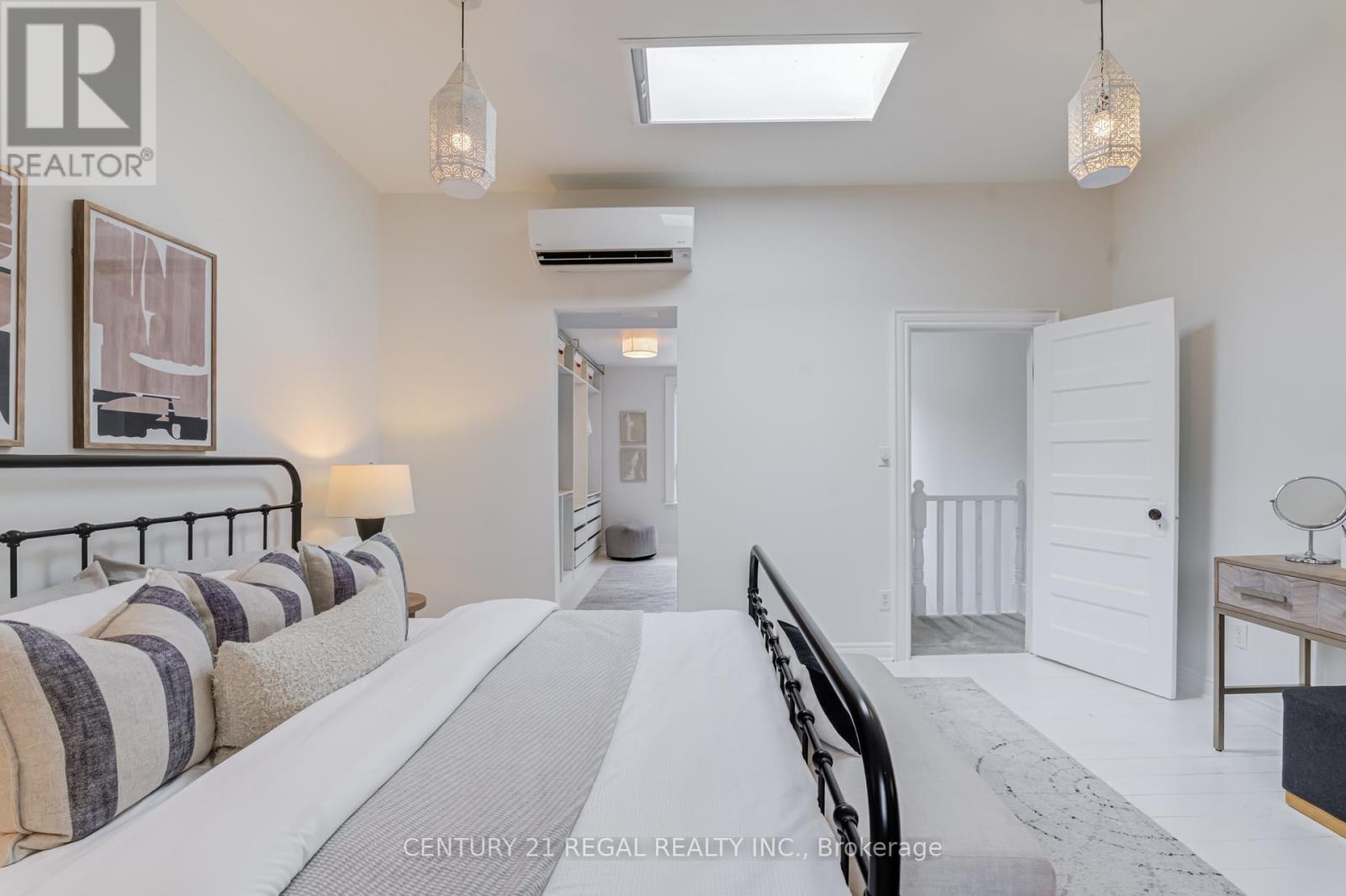 213 Boulton Avenue, Toronto, Ontario  M4M 2J8 - Photo 33 - E13758852