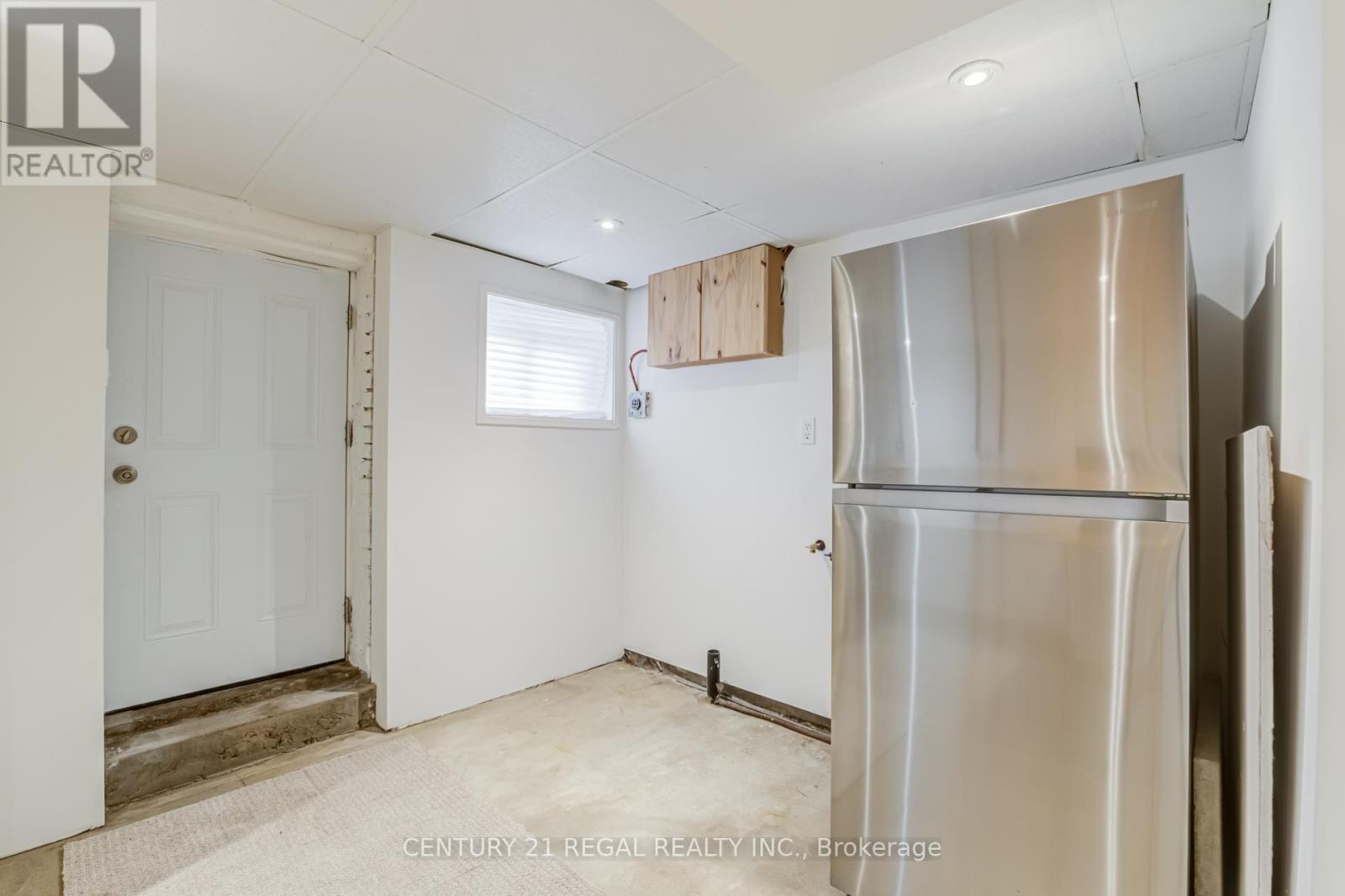 213 Boulton Avenue, Toronto, Ontario  M4M 2J8 - Photo 36 - E13758852
