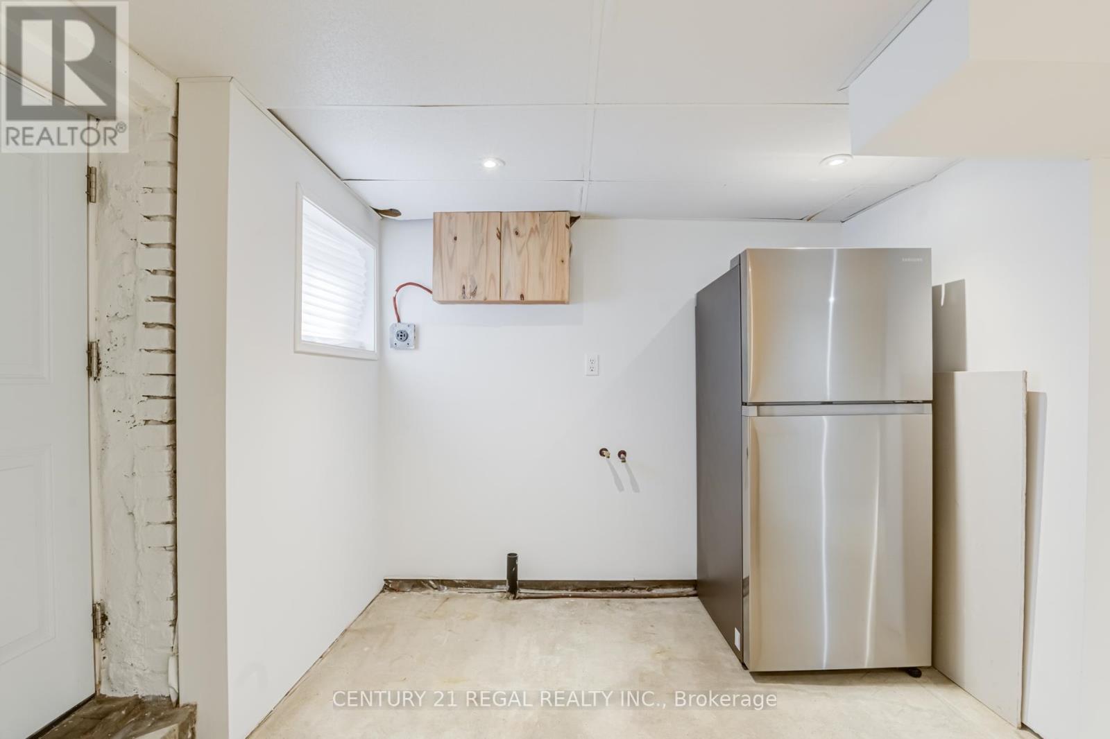 213 Boulton Avenue, Toronto, Ontario  M4M 2J8 - Photo 38 - E13758852