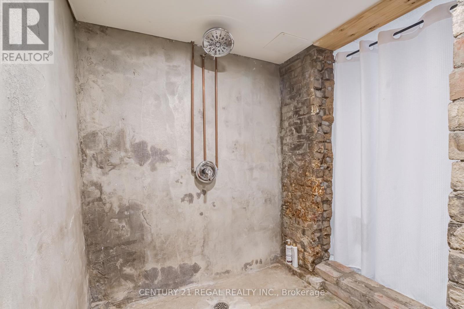 213 Boulton Avenue, Toronto, Ontario  M4M 2J8 - Photo 45 - E13758852