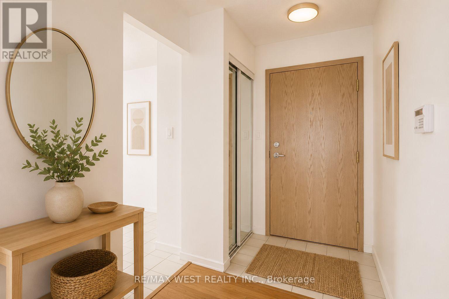 707 - 88 Corporate Drive, Toronto, Ontario  M1H 3G6 - Photo 2 - E13758882