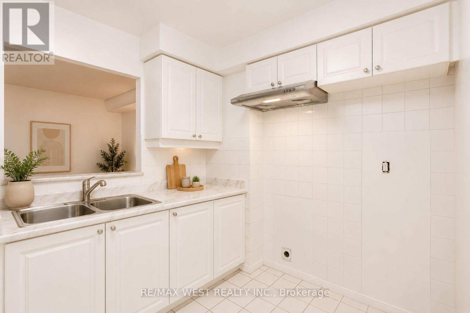 707 - 88 Corporate Drive, Toronto, Ontario  M1H 3G6 - Photo 4 - E13758882