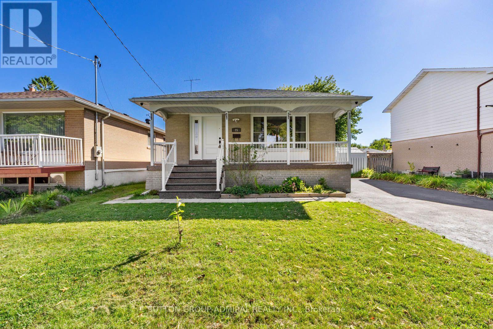 25 Rowallan Drive, Toronto, Ontario  M1E 2Y5 - Photo 2 - E13758886