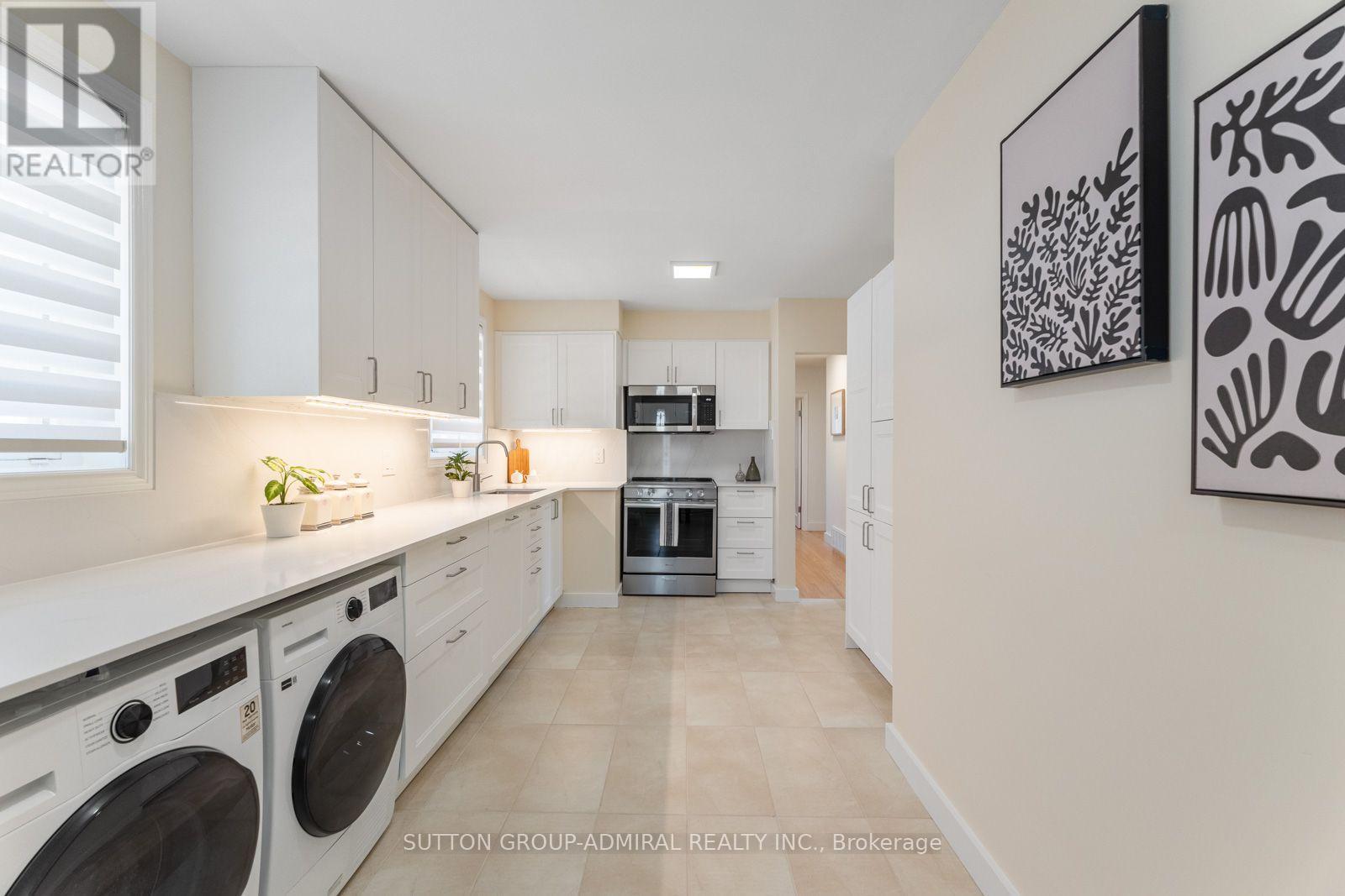25 Rowallan Drive, Toronto, Ontario  M1E 2Y5 - Photo 5 - E13758886