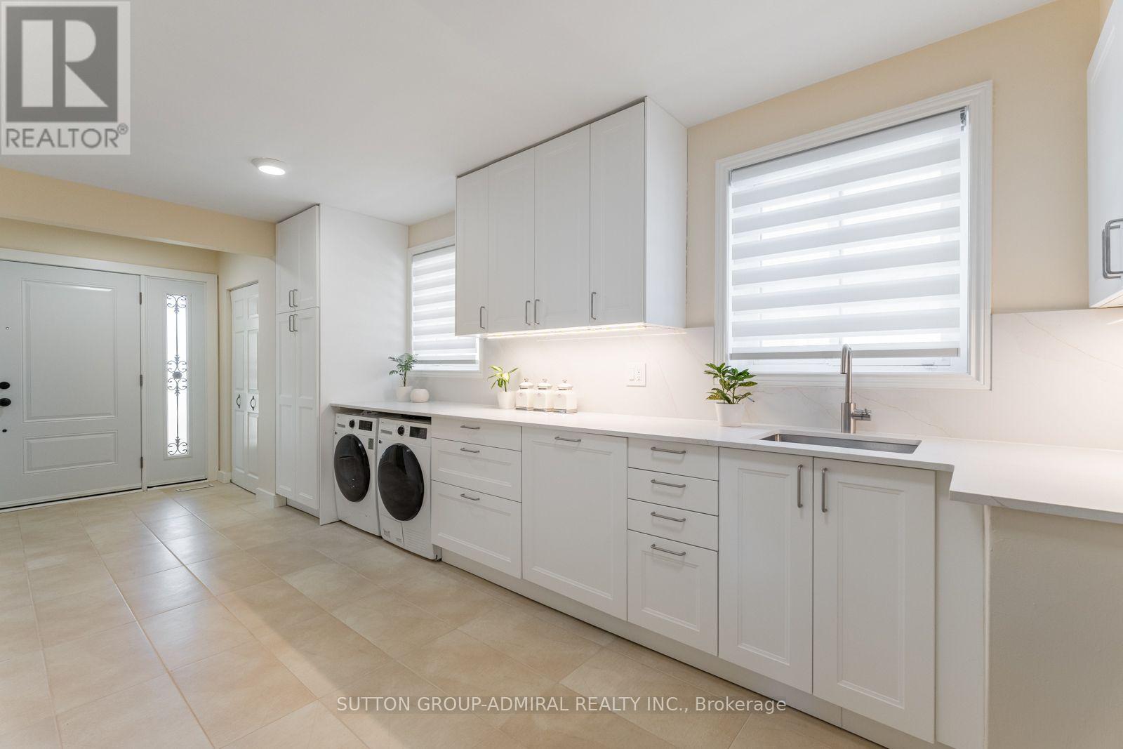 25 Rowallan Drive, Toronto, Ontario  M1E 2Y5 - Photo 8 - E13758886