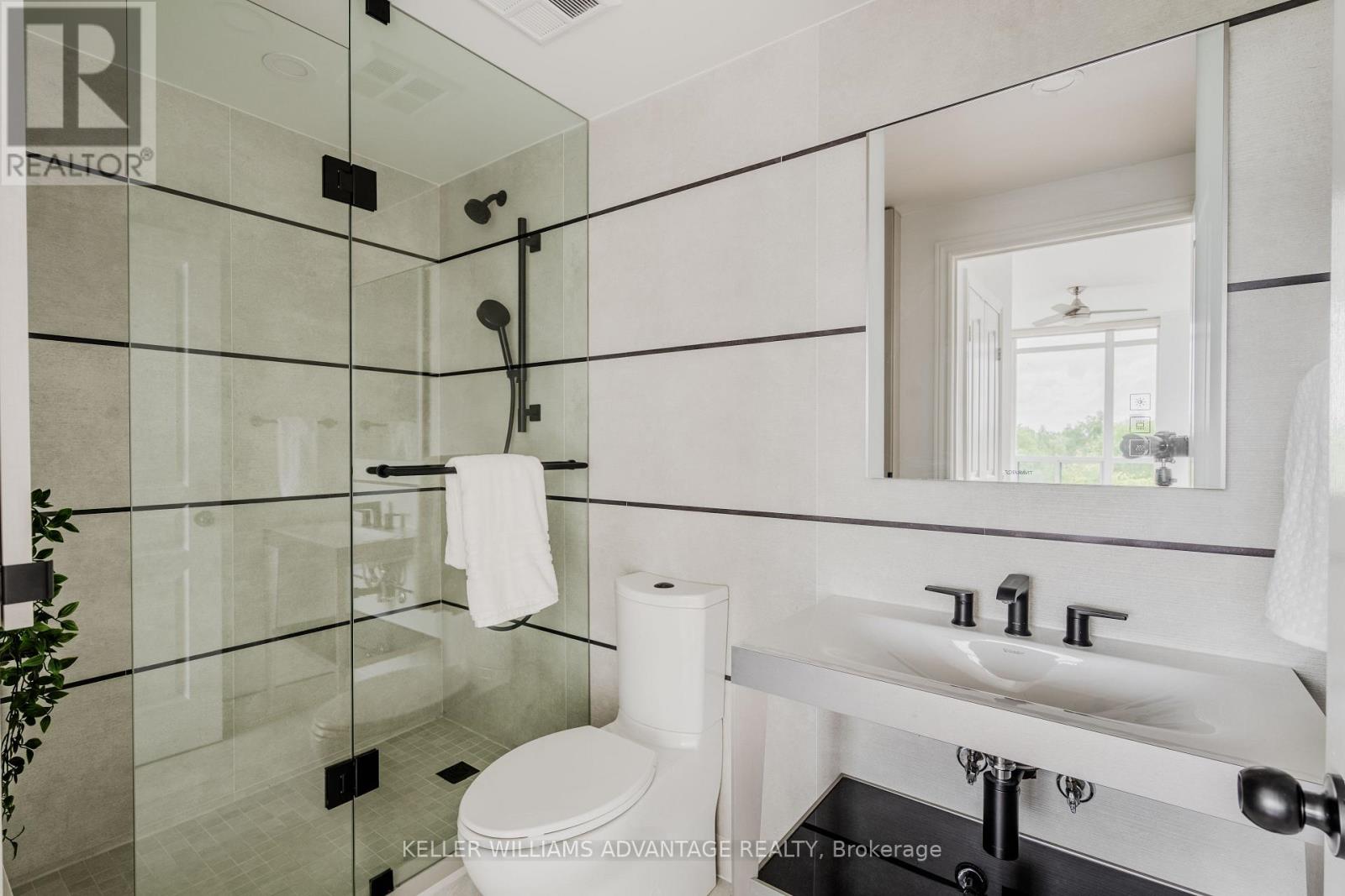 321 - 9 Boardwalk Drive, Toronto, Ontario M4L 6T1 - Photo 21 - E13759106