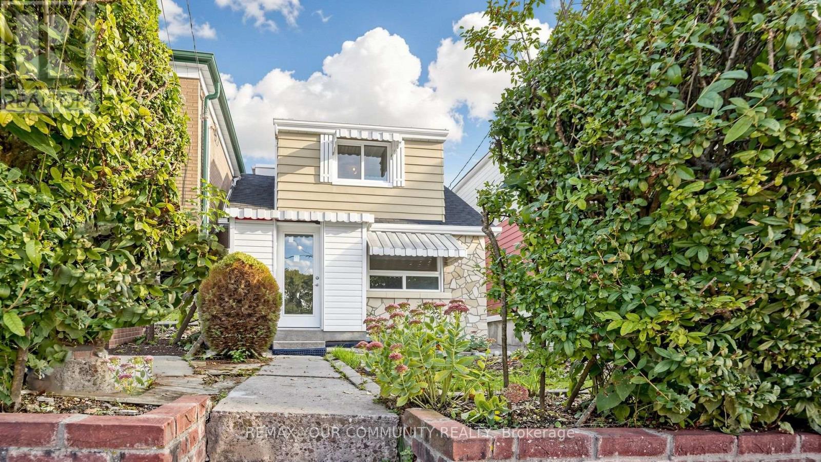 73 Robinson Avenue W, Toronto, Ontario  M1L 3S9 - Photo 1 - E13759168