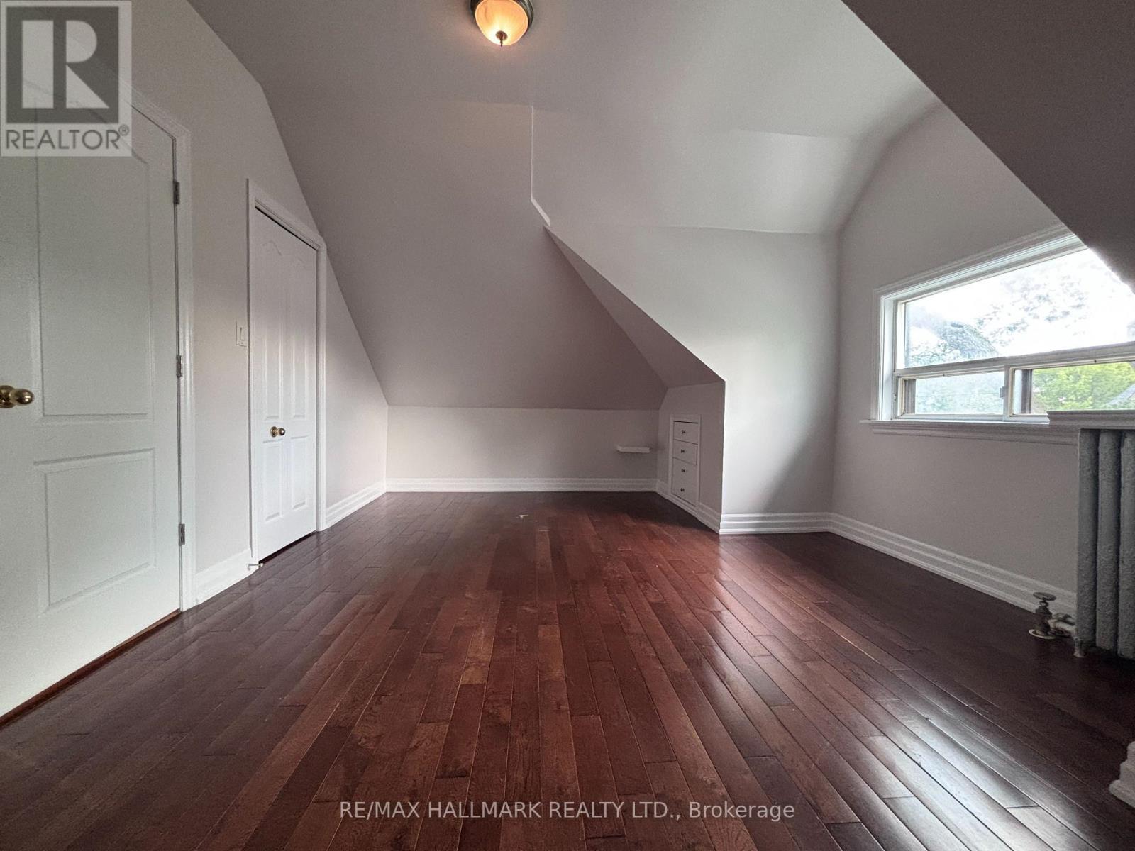 Loft - 27 Delaware Avenue, Toronto, Ontario  M6H 2S8 - Photo 17 - C13660330