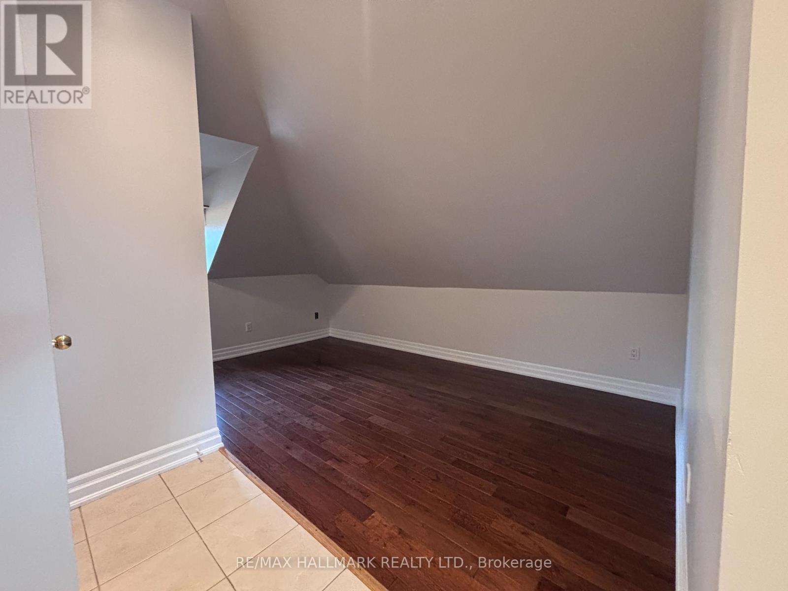 Loft - 27 Delaware Avenue, Toronto, Ontario  M6H 2S8 - Photo 5 - C13660330
