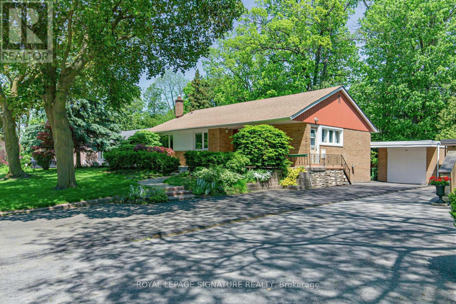 69 GREENLAND ROAD, Toronto, Ontario