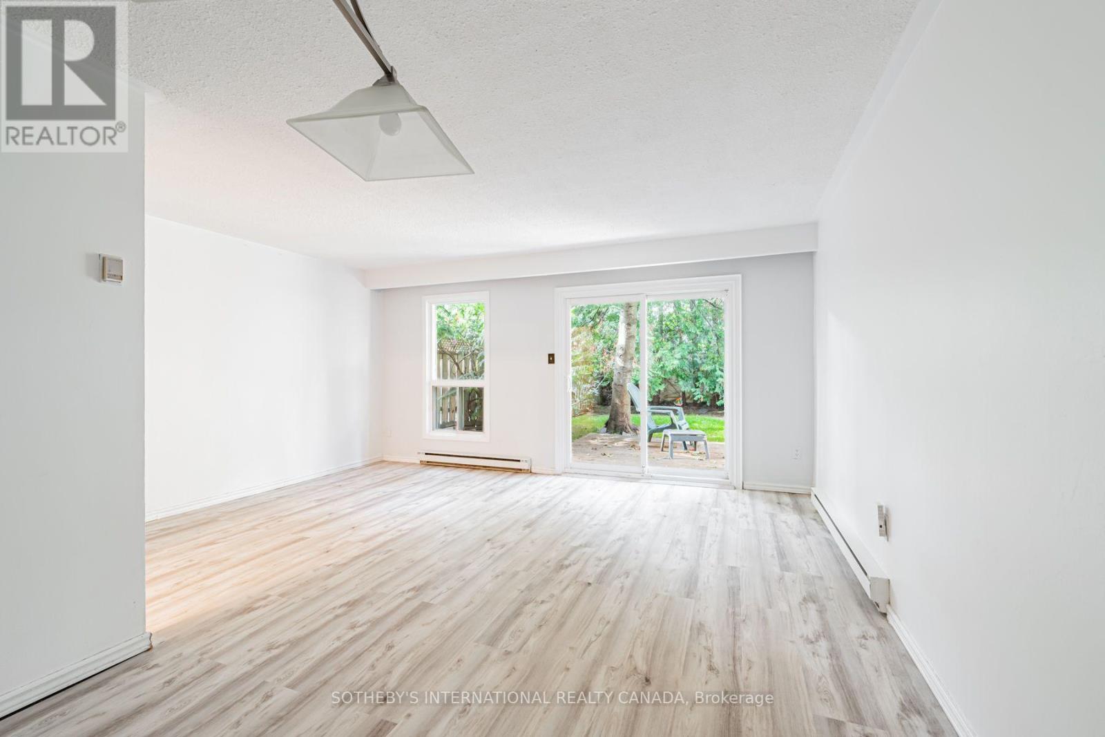80 Halsey Avenue, Toronto, Ontario  M4B 1A9 - Photo 10 - E13587992