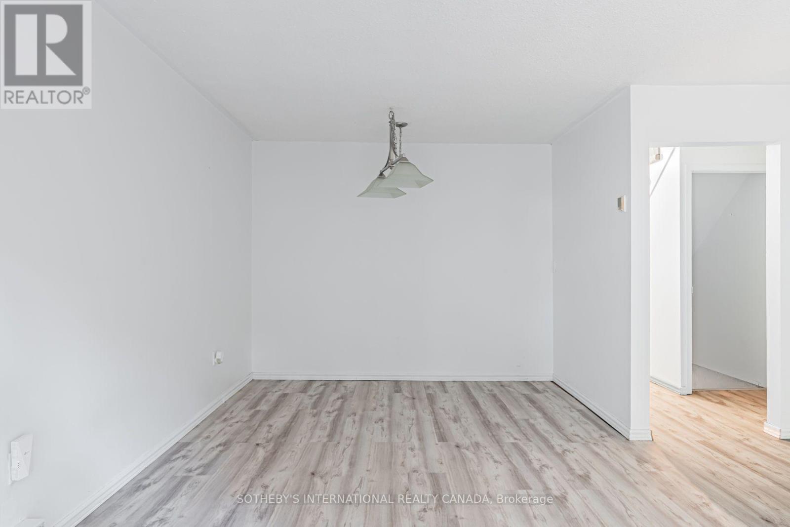 80 Halsey Avenue, Toronto, Ontario  M4B 1A9 - Photo 7 - E13587992
