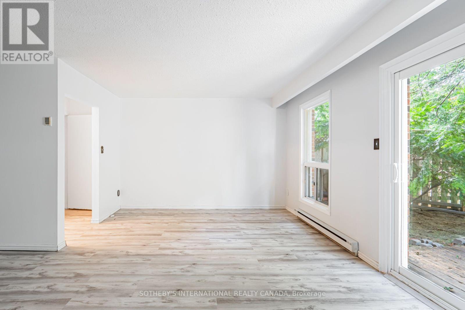 80 Halsey Avenue, Toronto, Ontario  M4B 1A9 - Photo 9 - E13587992