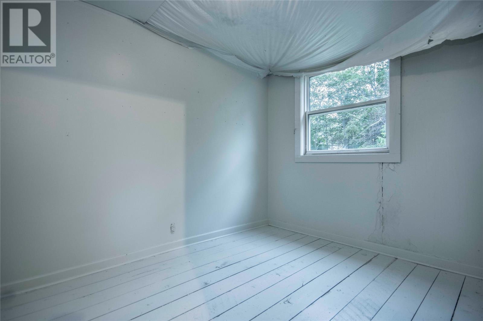 19 Golf Avenue, St. John's — photo 8