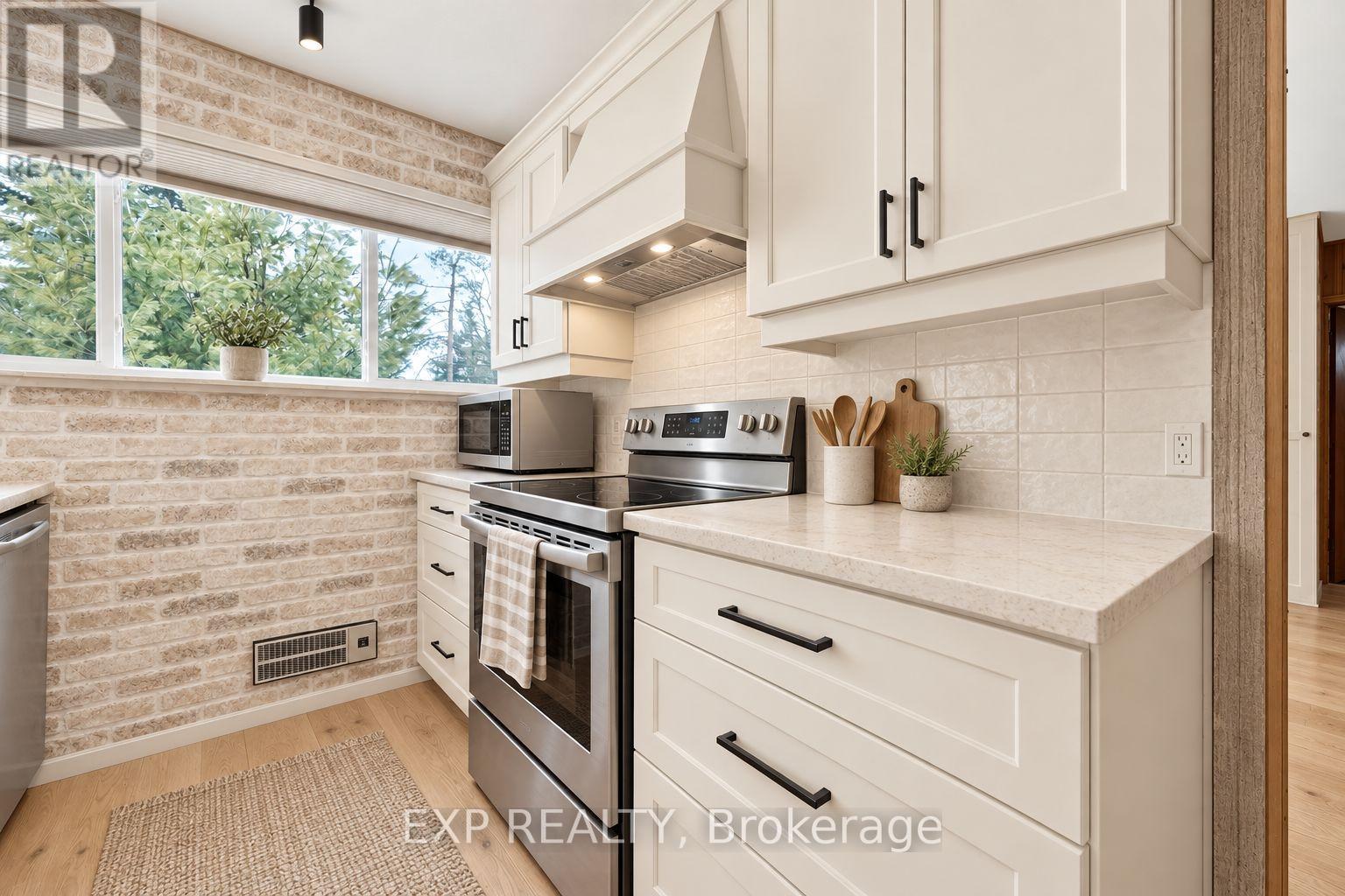 3909 Richview Road, Innisfil, Ontario L9S 2L7 - Photo 6 - N13758880