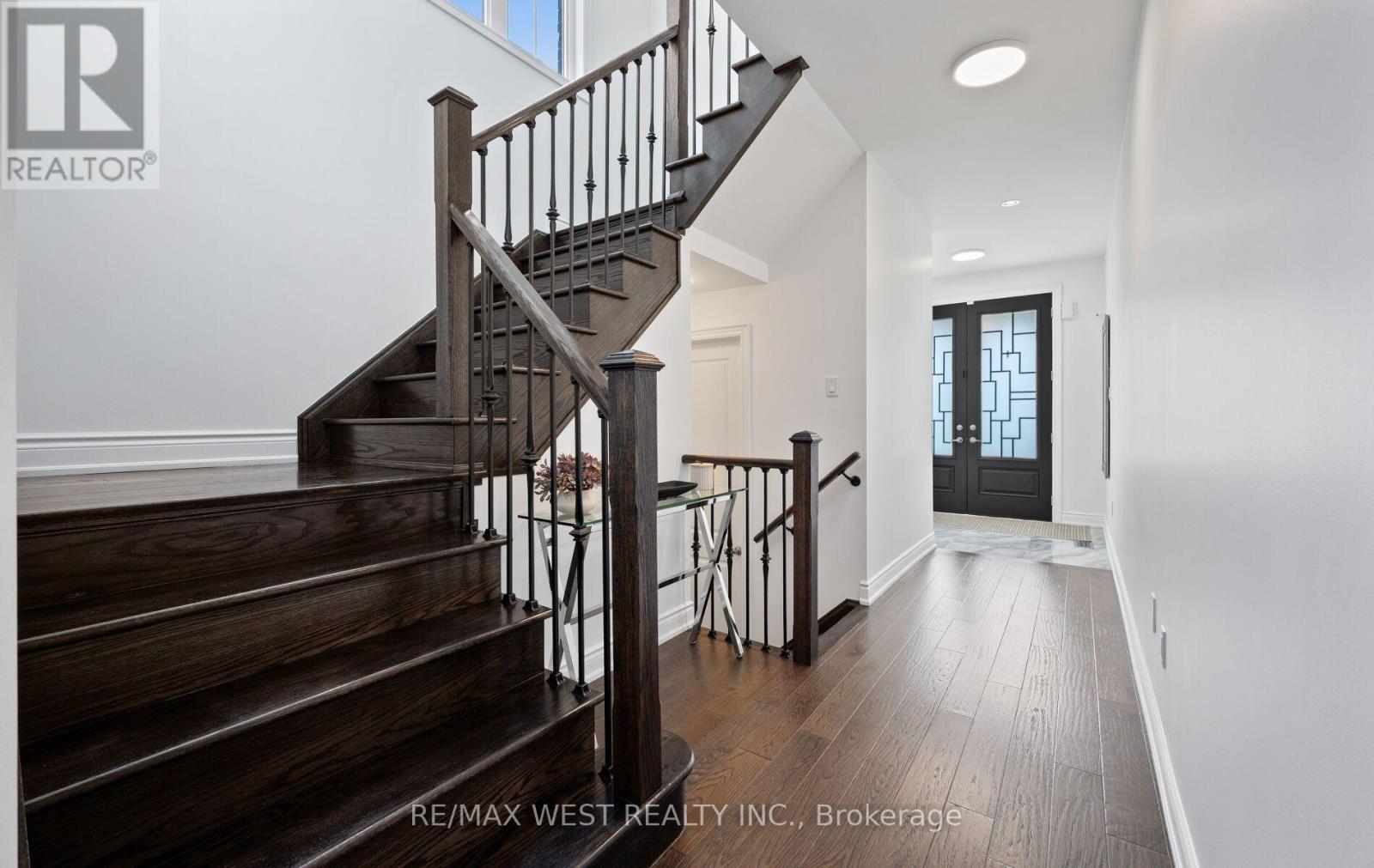133 Rotondo Crescent, Vaughan, Ontario L4H 4R1 - Photo 3 - N13758892
