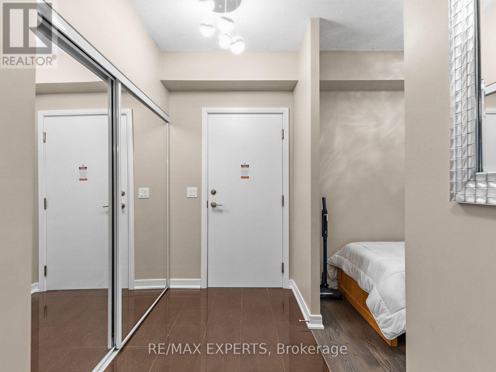 408 - 9201 Yonge Street, Richmond Hill (Langstaff), Ontario  L4C 6Z2 - Photo 19 - N13758896