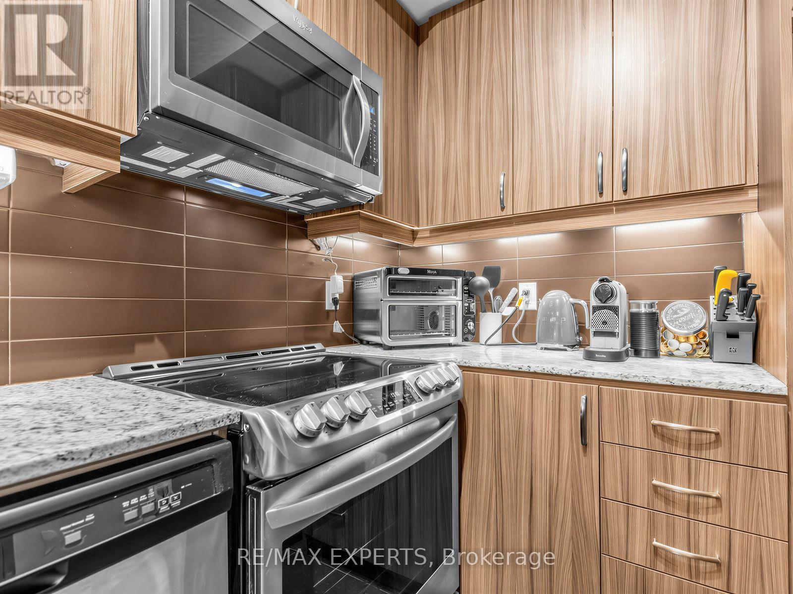 408 - 9201 Yonge Street, Richmond Hill (Langstaff), Ontario  L4C 6Z2 - Photo 8 - N13758896
