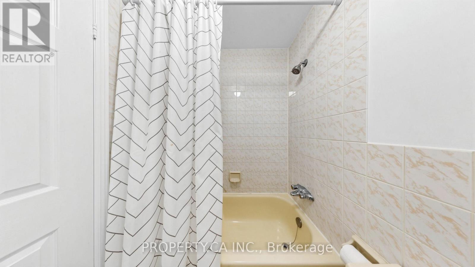 32 Hodgins Avenue, Georgina, Ontario L4P 3T3 - Photo 36 - N13759098