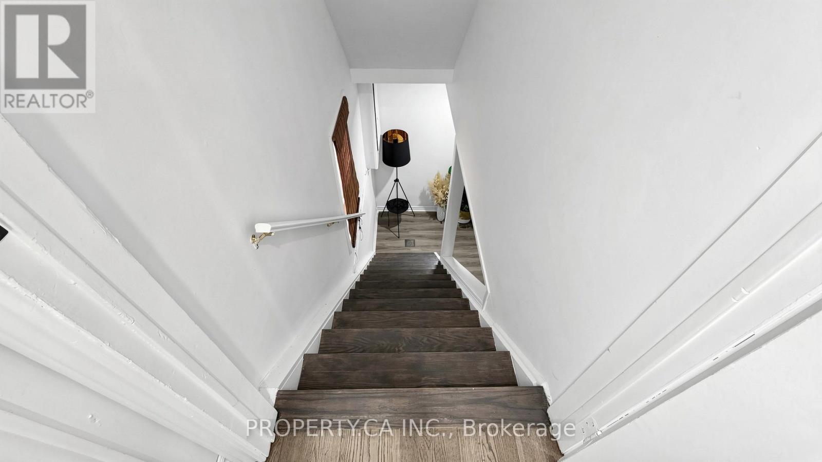 32 Hodgins Avenue, Georgina, Ontario L4P 3T3 - Photo 37 - N13759098