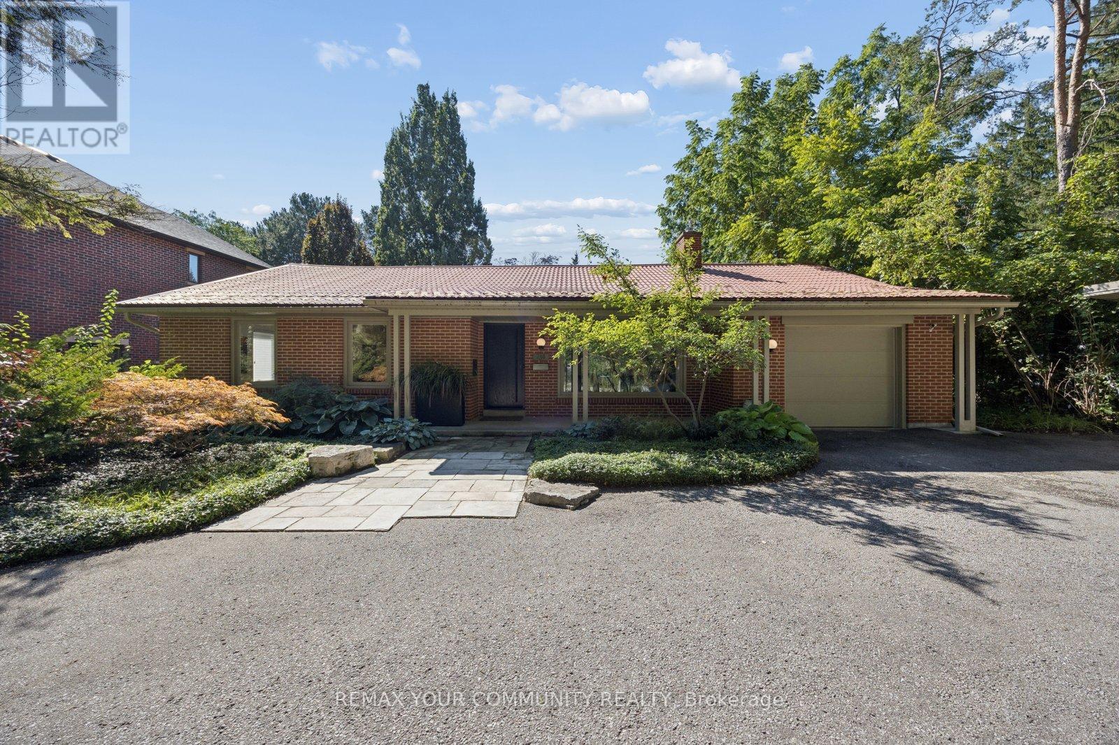 238 MILL STREET, richmond hill (mill pond), Ontario