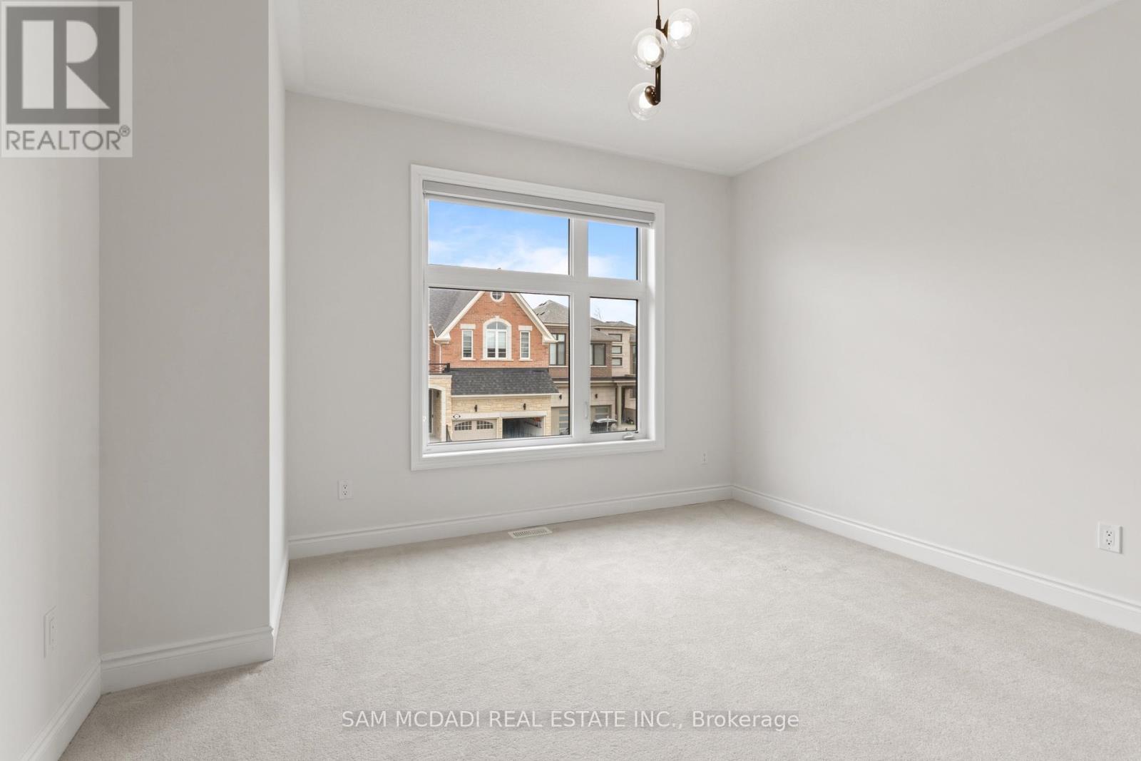 99 Black Walnut Court, Aurora, Ontario  L4G 3X7 - Photo 28 - N13759230