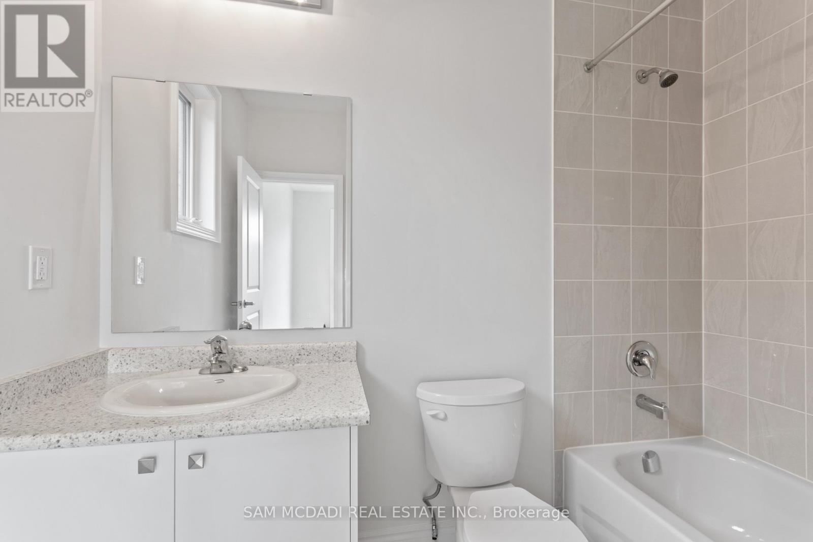 99 Black Walnut Court, Aurora, Ontario  L4G 3X7 - Photo 30 - N13759230