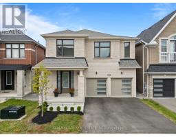 99 BLACK WALNUT COURT, Aurora, Ontario